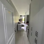 Next Apartman *